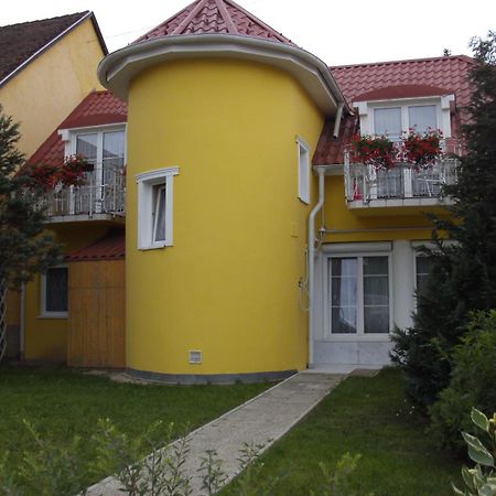 Szieszta Panzio Bed & Breakfast Sárvár Екстериор снимка