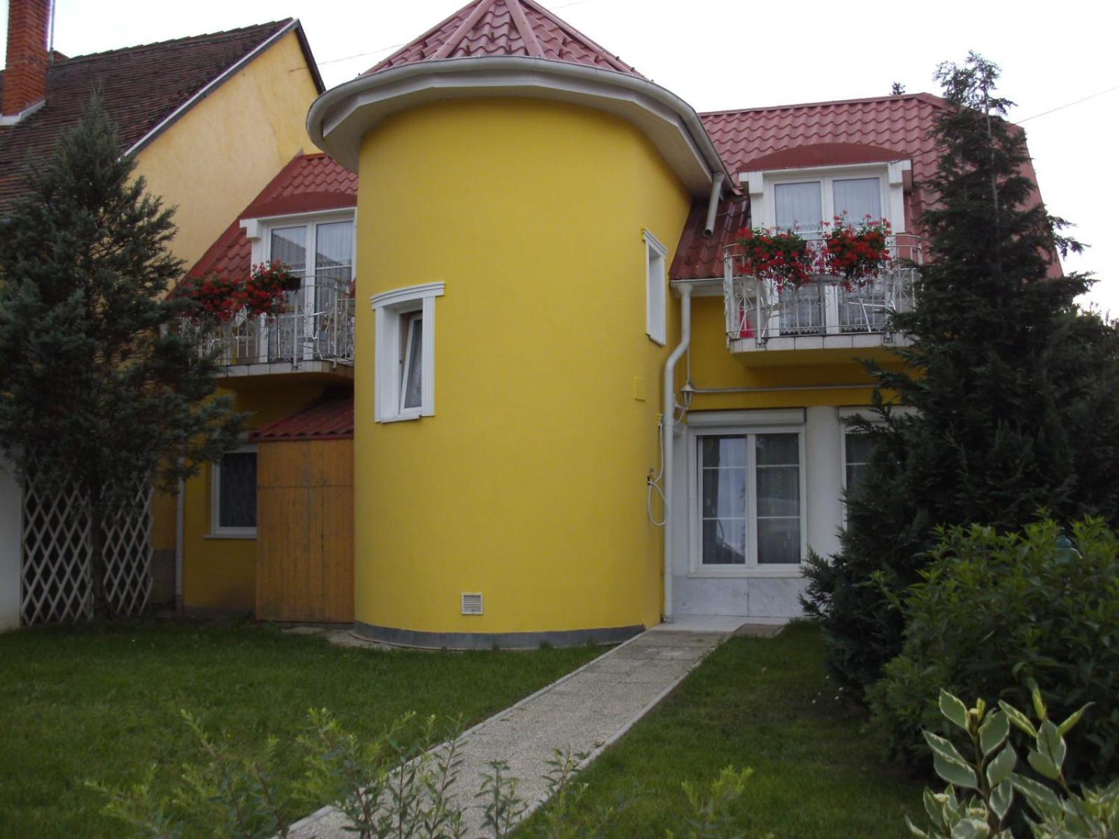 Szieszta Panzio Bed & Breakfast Sárvár Екстериор снимка