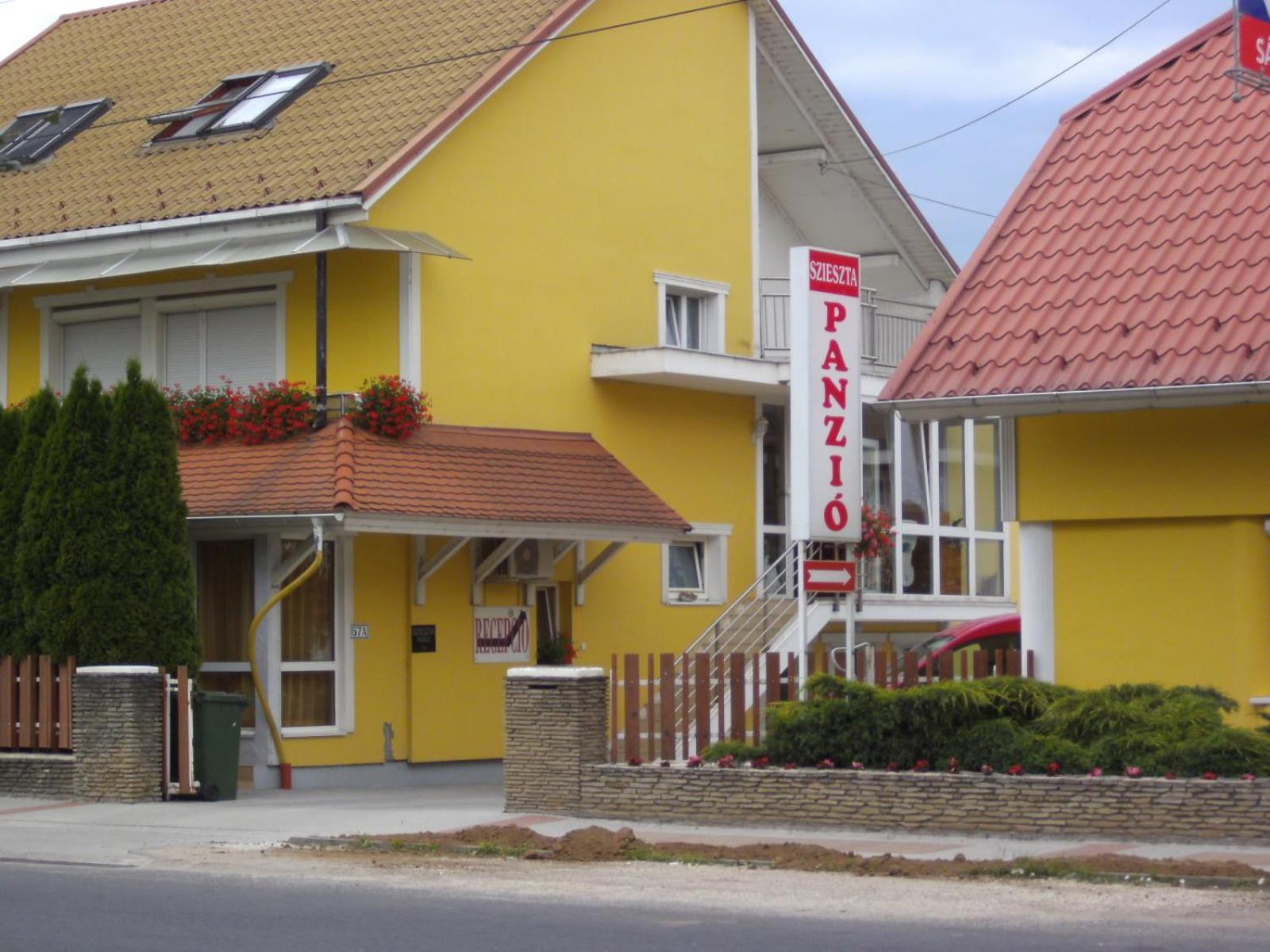 Szieszta Panzio Bed & Breakfast Sárvár Екстериор снимка
