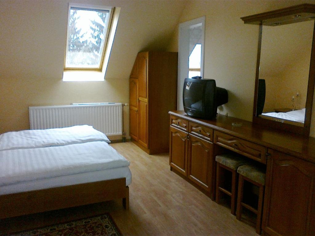 Szieszta Panzio Bed & Breakfast Sárvár Стая снимка