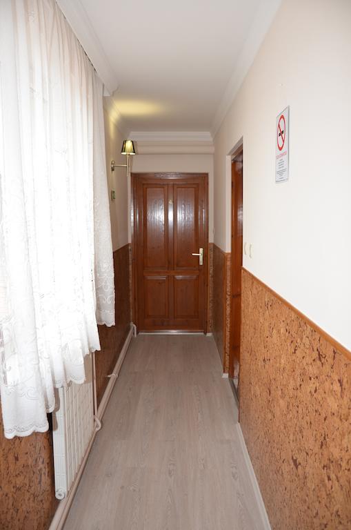 Szieszta Panzio Bed & Breakfast Sárvár Екстериор снимка